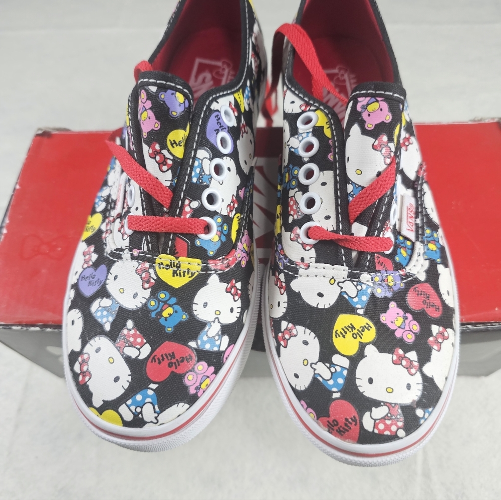NEW Women's Hello Kitty x Vans Low-Top Sneakers – Black/Red Limited Edition - Picture 6 of 9